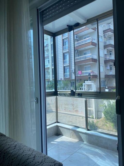 Daire A House Where Whit Pleasure In The Center Of The