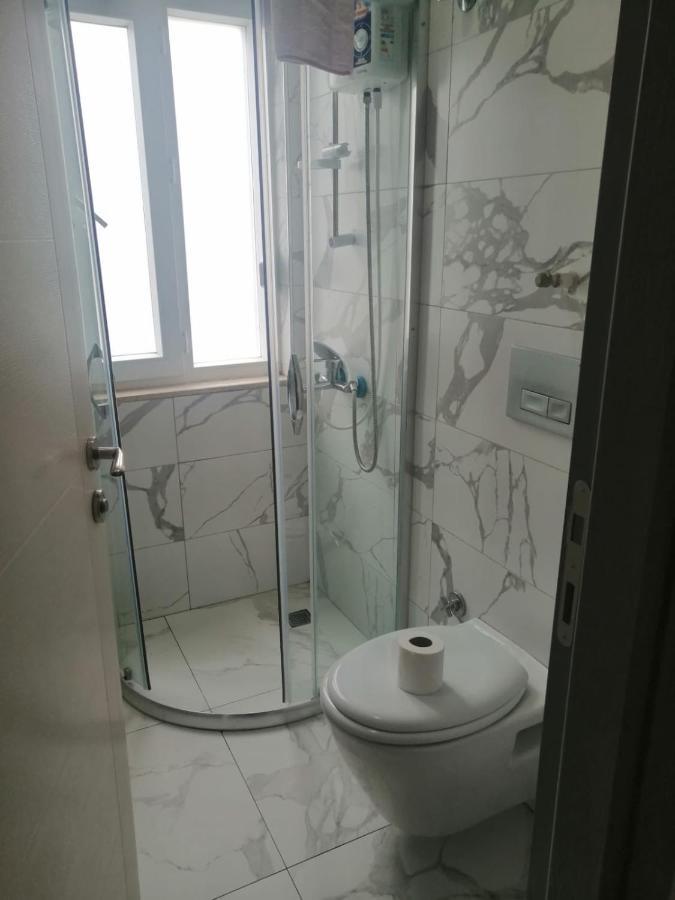 Avullar Palace Mit Pool In Apartment *