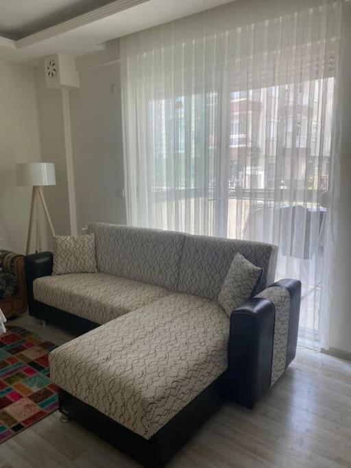 A House Where Whit Pleasure In The Center Of The Daire Antalya