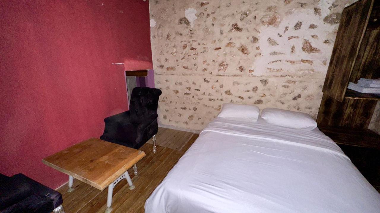 Hotel Wood House 3*