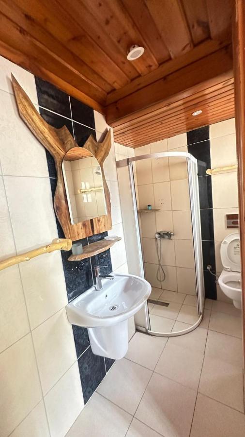 Wood House Hotel