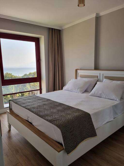 Royal Homes 402 Hotel *