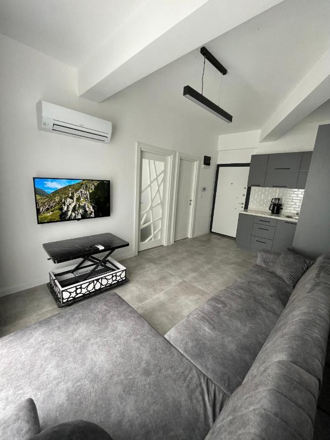 Suite64 *