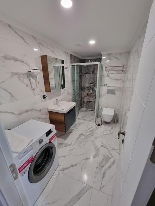 Royal Homes 405 Aparthotel Antalya