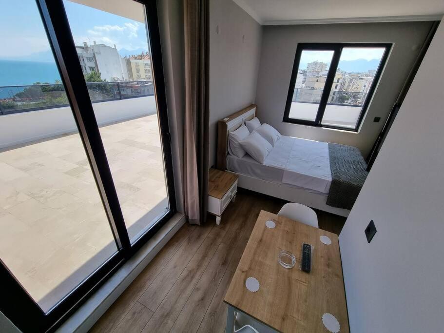 Aparthotel Royal Homes 503 *