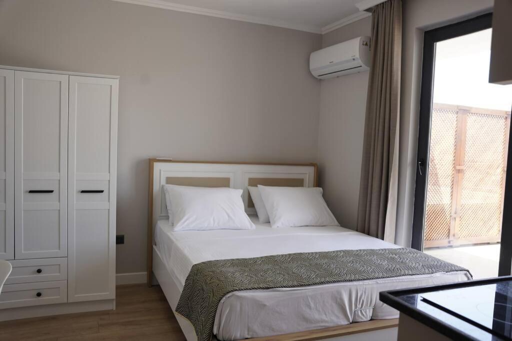 Royal Homes 506 *