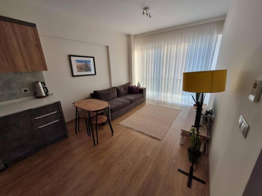 Apartment Comfy Close To Airport *