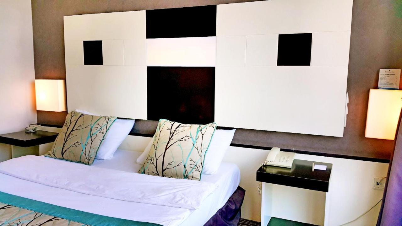 Hotel Blue Garden