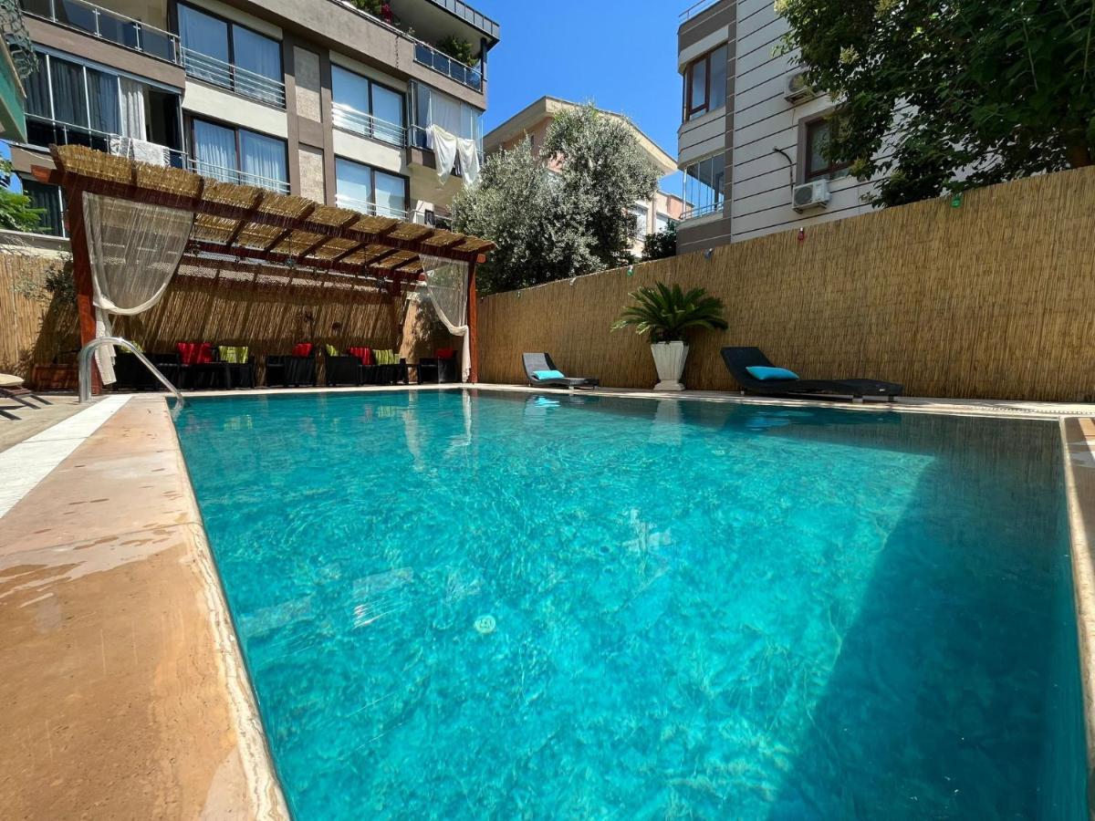 Beyaz Melek Apartment *