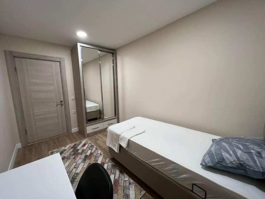 Erasta Avm 2dk Konyaalti Plaji 3km Genis Daire'16' * Antalya