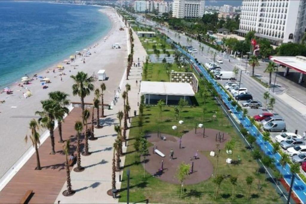 Daire Erasta Avm 2dk Konyaalti Plaji 3km Genis Daire'16' *