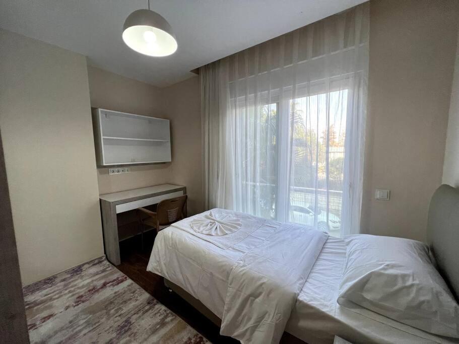 Apartment Erasta Avm Yani Konforlu 2+1 '5' Antalya