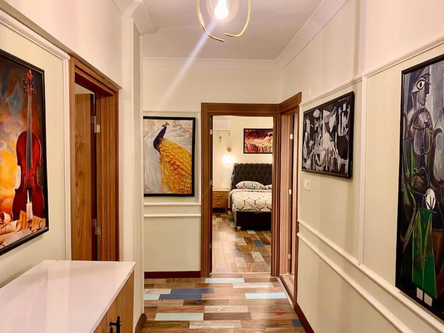 Apartment Old Town Class -3 Bedrooms-165 M2 -100 Mbps Internet *