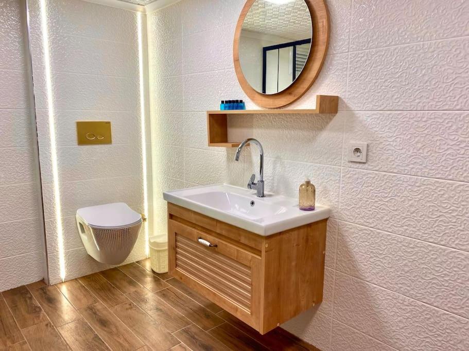 Old Town Class -3 Bedrooms-165 M2 -100 Mbps Internet