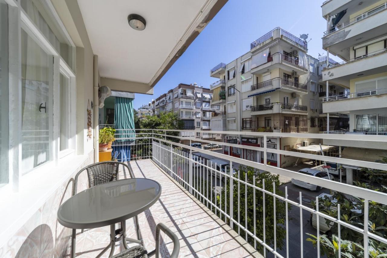 Chic Flat W Balcony 3 Min To Beach In * Antalya