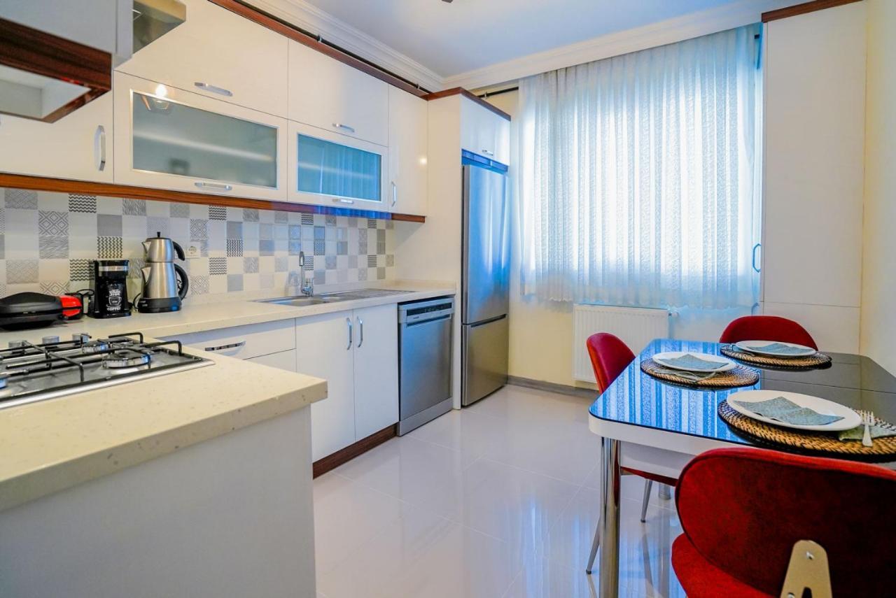 And Comfy Flat With Balcony In Muratpasa Antalya