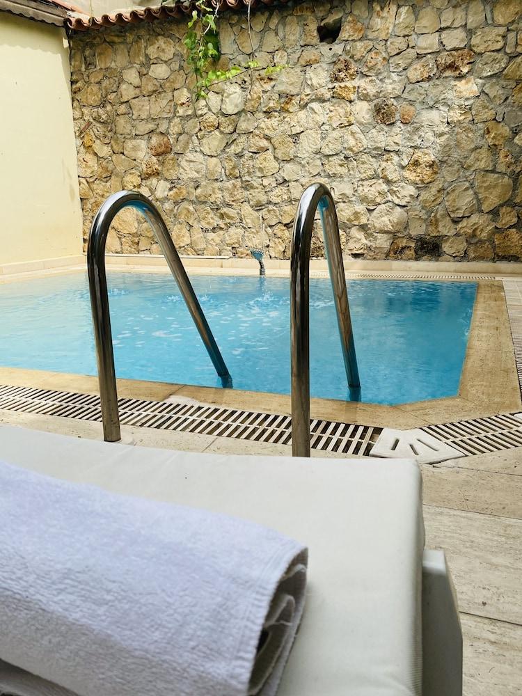 Hotel Kaleici 3*