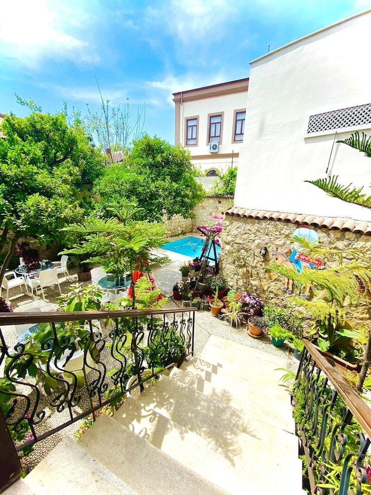 Kaleici Otel 3*