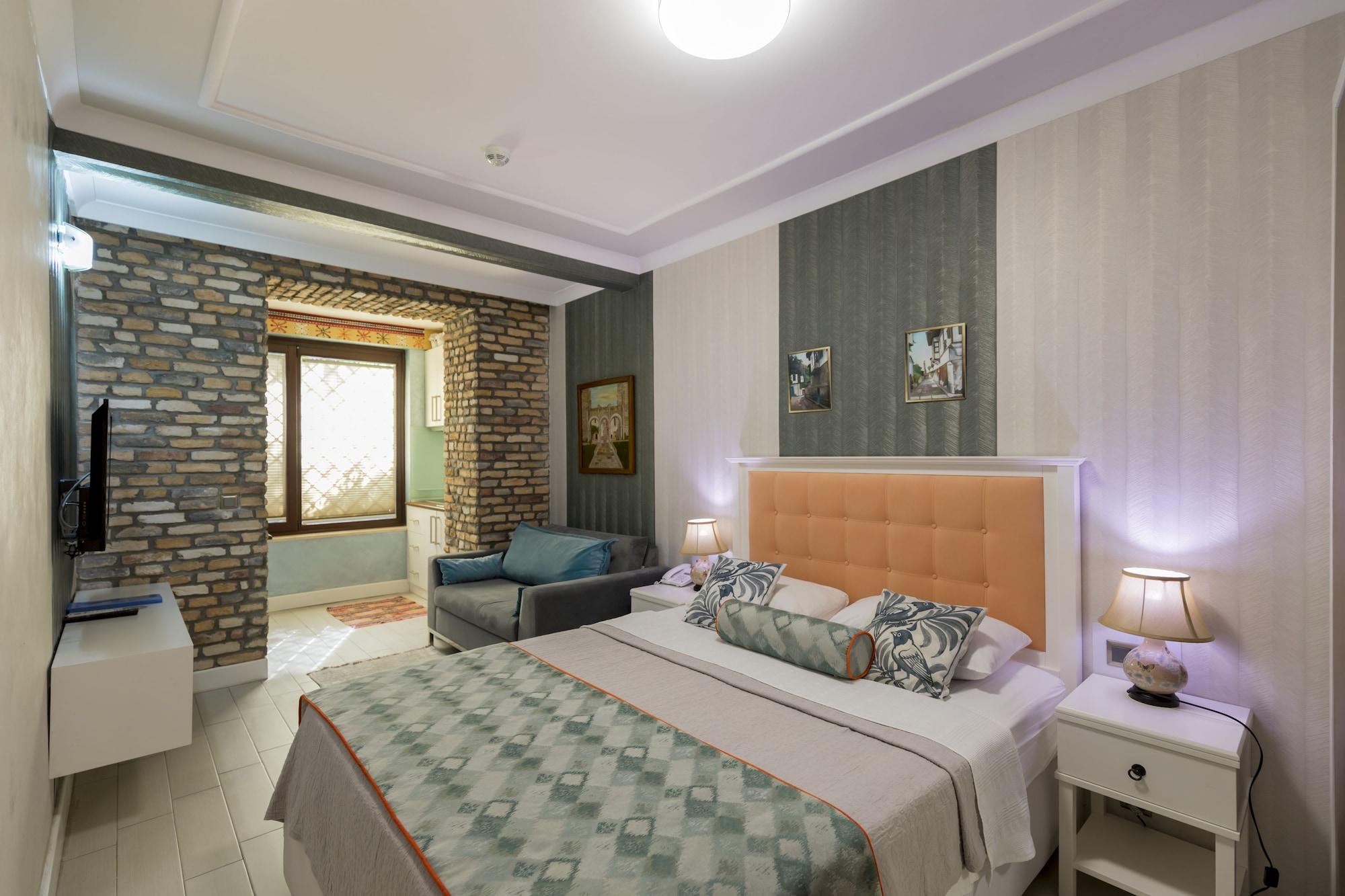 Aparthotel Delight Deluxe Aparts 4*
