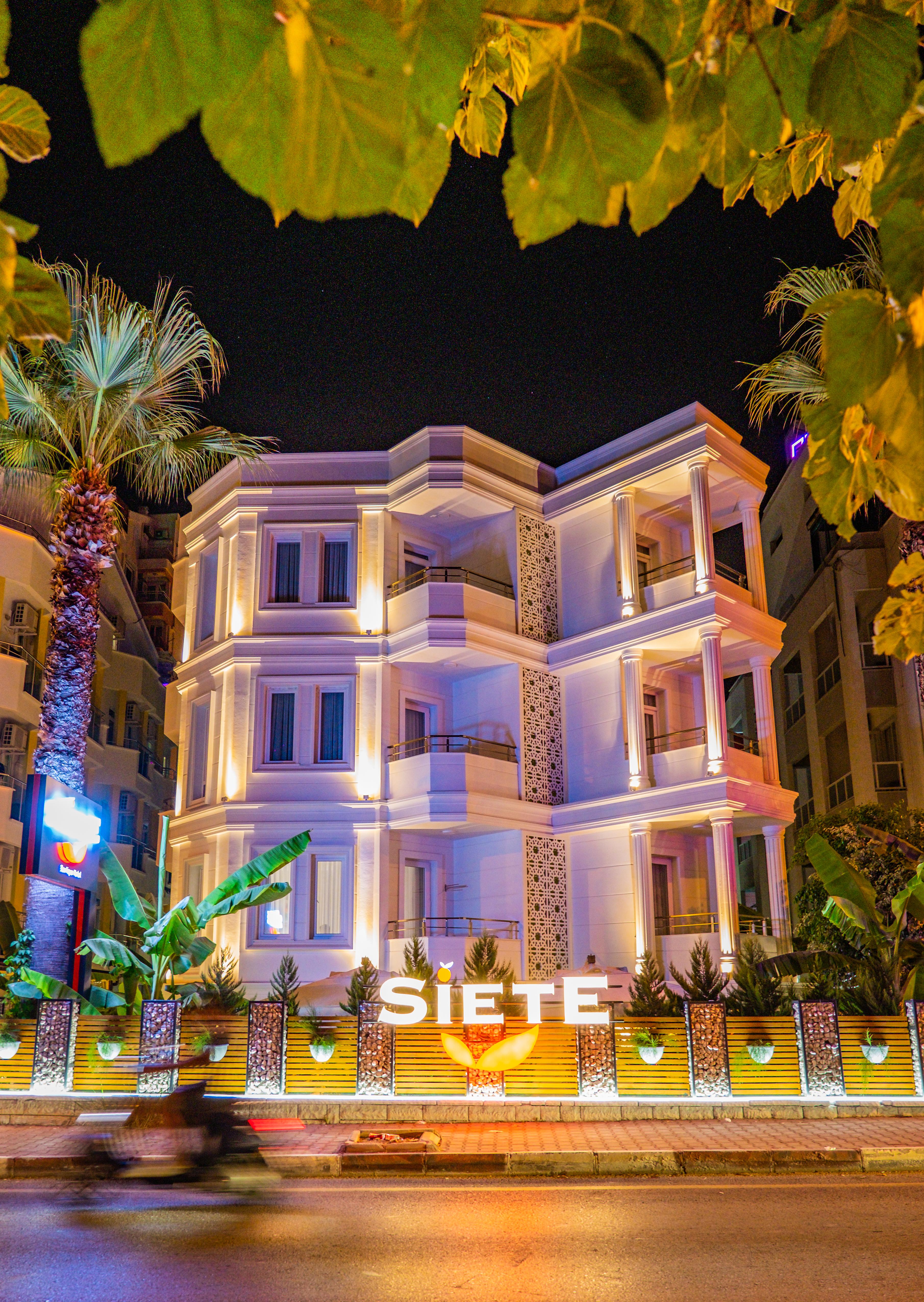 Otel Siete