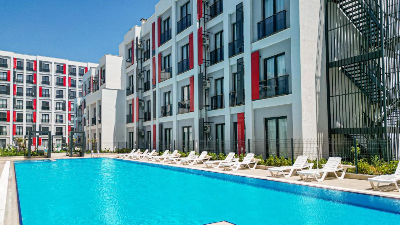 C Airport Apartment *