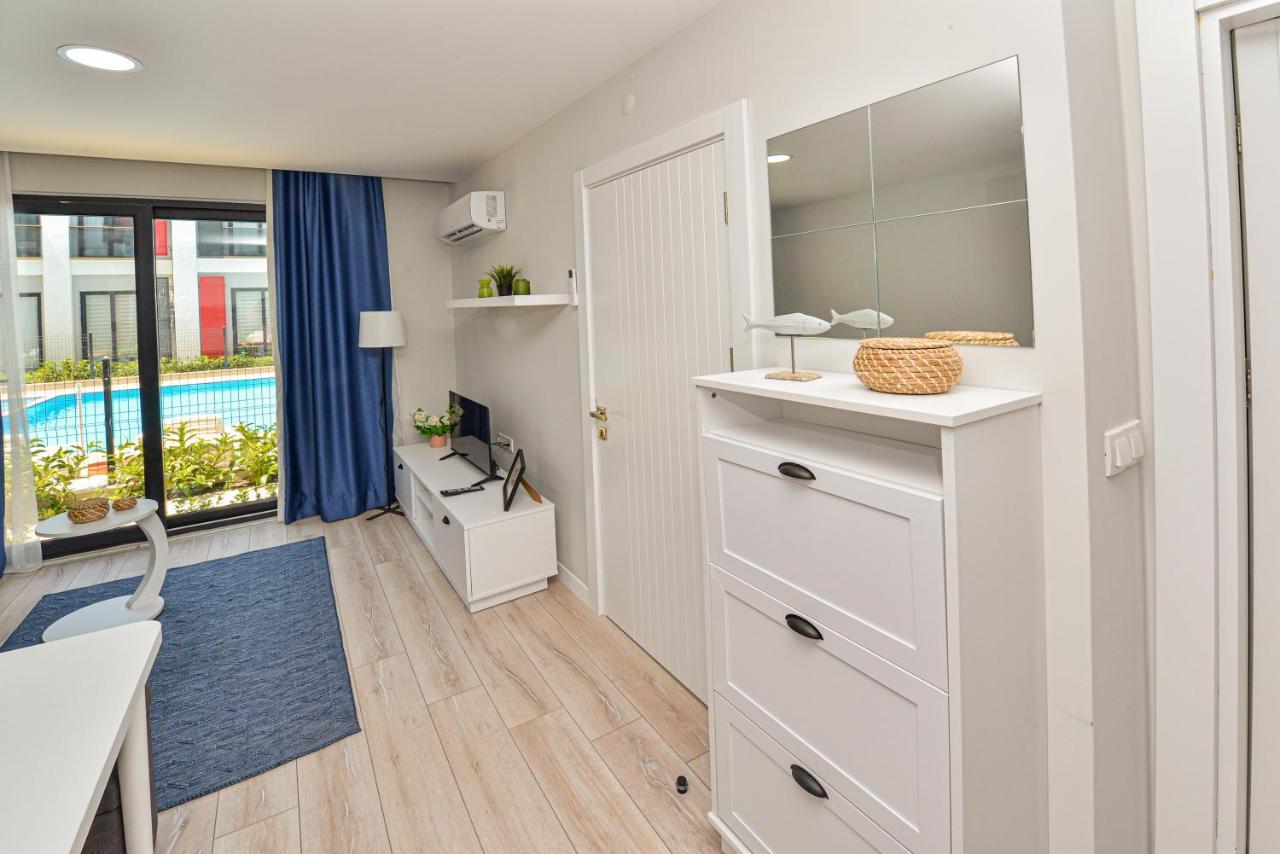 C Airport Apartment *