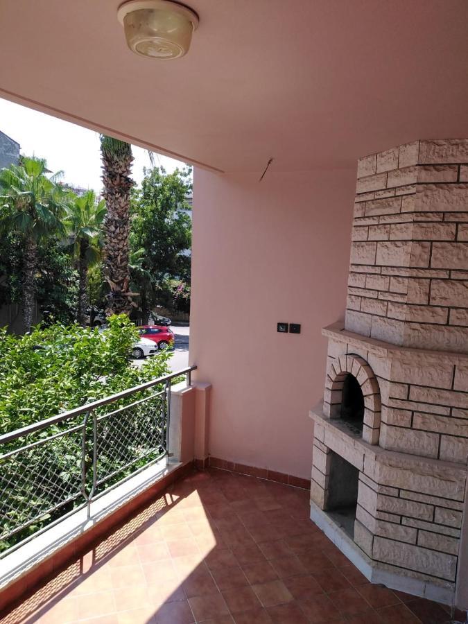 Apartment Merkezi Ve Lokasyon Muekemmel Konforlu