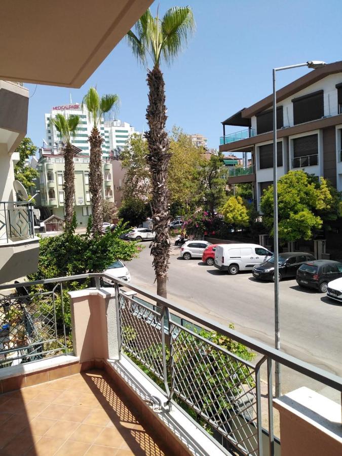 Merkezi Ve Lokasyon Muekemmel Konforlu Apartment Antalya