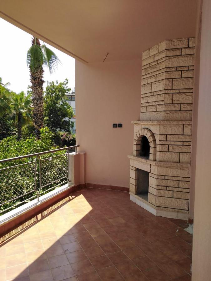 Apartment Merkezi Ve Lokasyon Muekemmel Konforlu