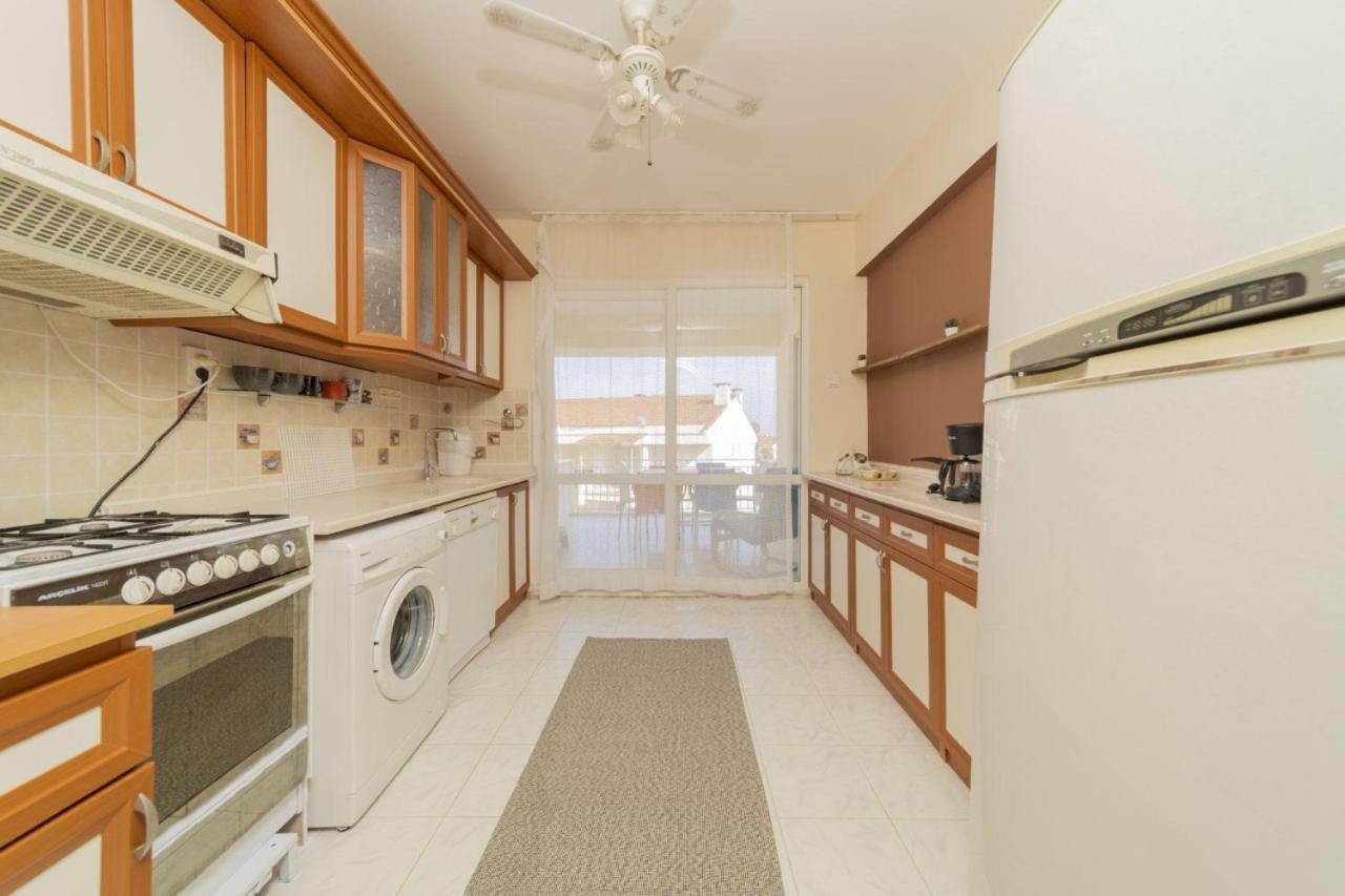 Spacious Flat Near Lara In Muratpasa Antalya