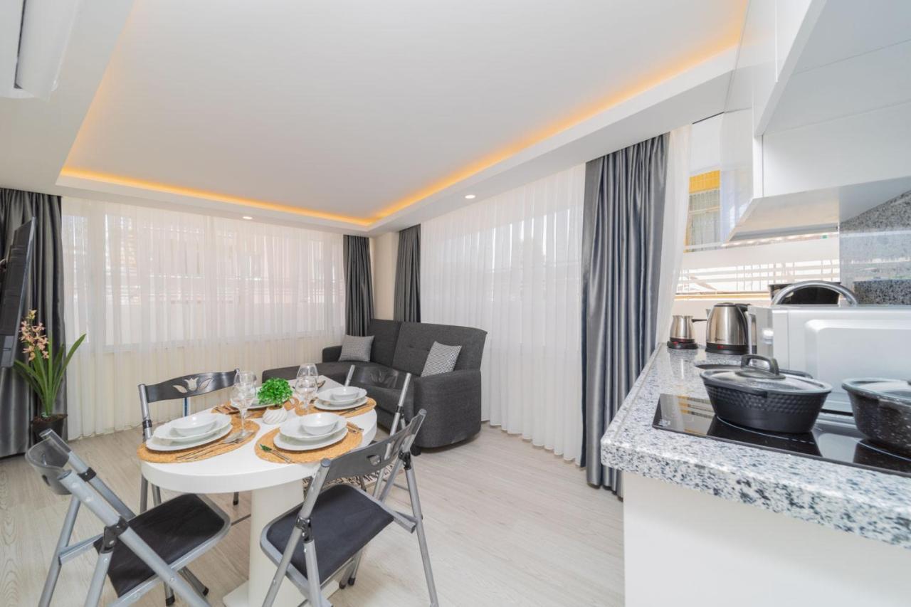 Hadrian Towers Hotel Antalya
