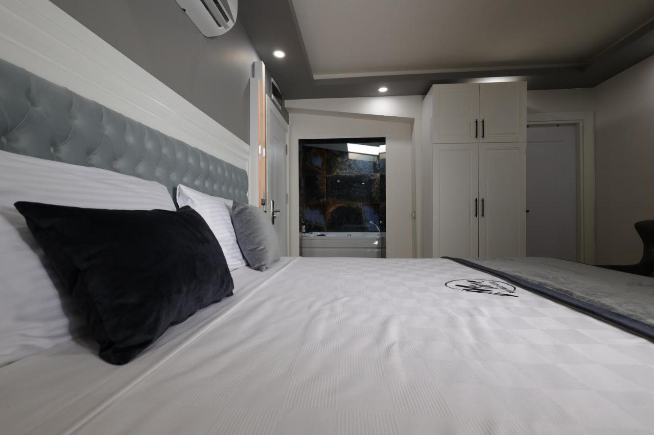 Mira Otel