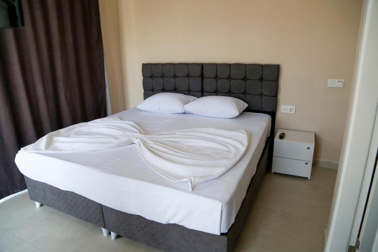 Dea Del Otel *