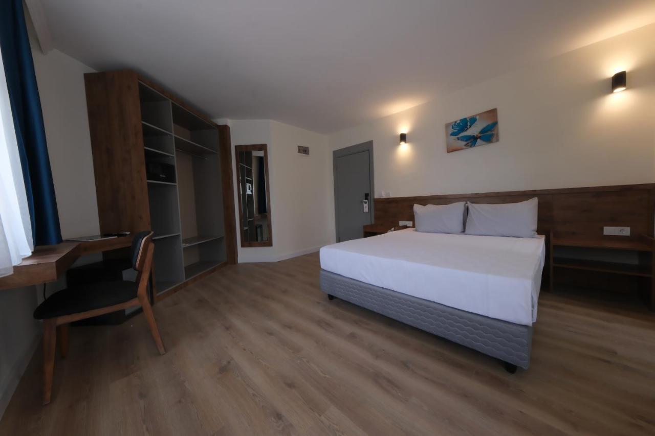 Premier Hotel