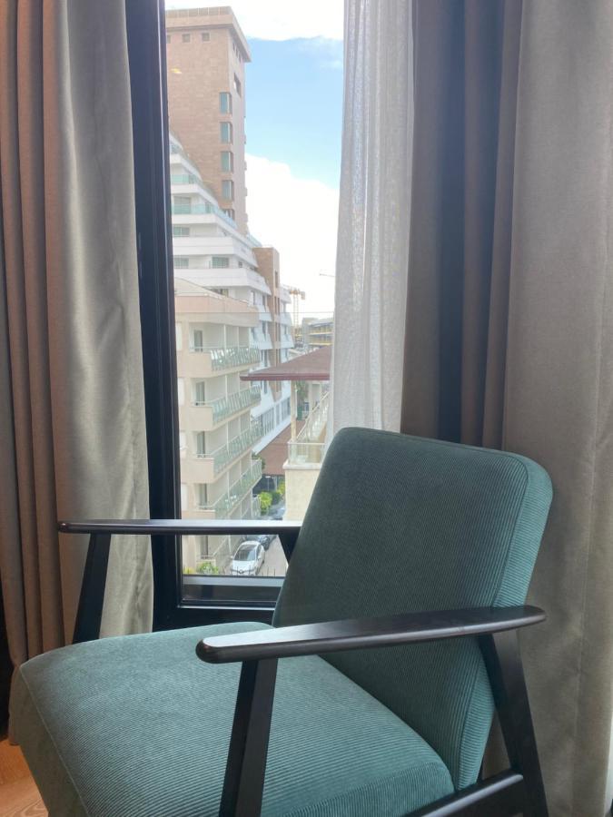 In The Middle Hotel
