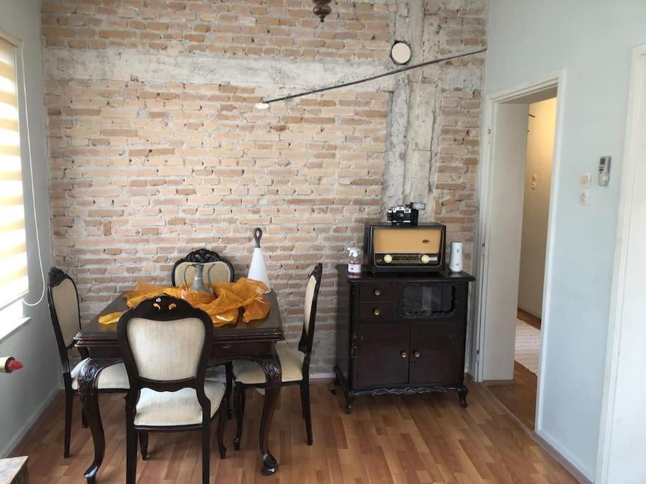 Tarihi Kaleici Muethis Lokasyon 2+1 Uygun Fiyat Apartment *
