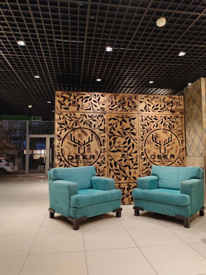 Deer & Otel *
