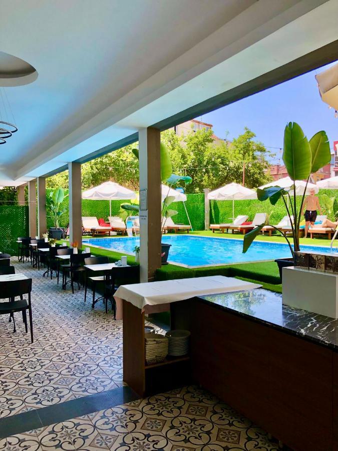 Wolf Of The City & Spa Hotel *