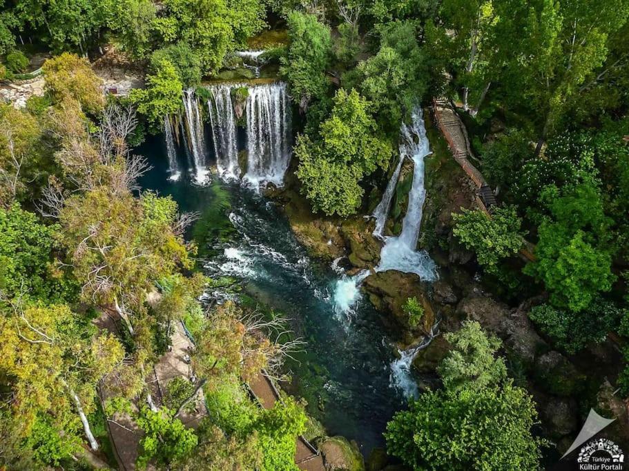 10 Location, Close To Beaches And Anywhere Apartment Antalya