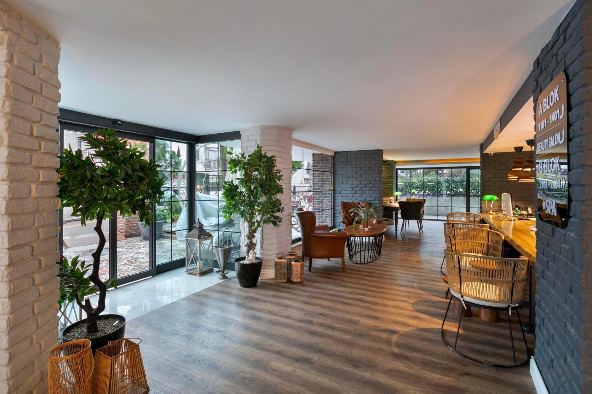 Hotel Azuu Boutique 4*