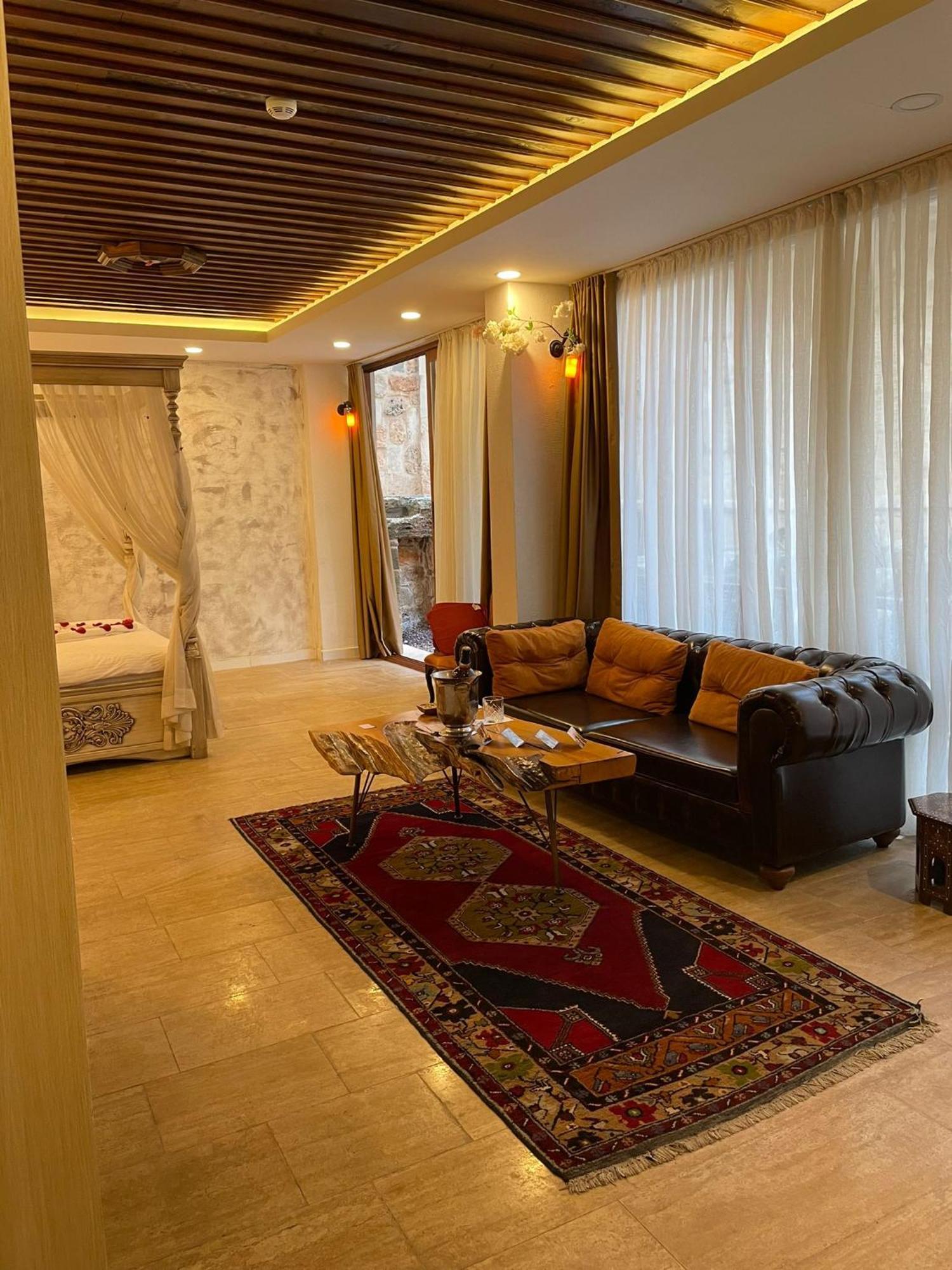 Hotel Woo Town