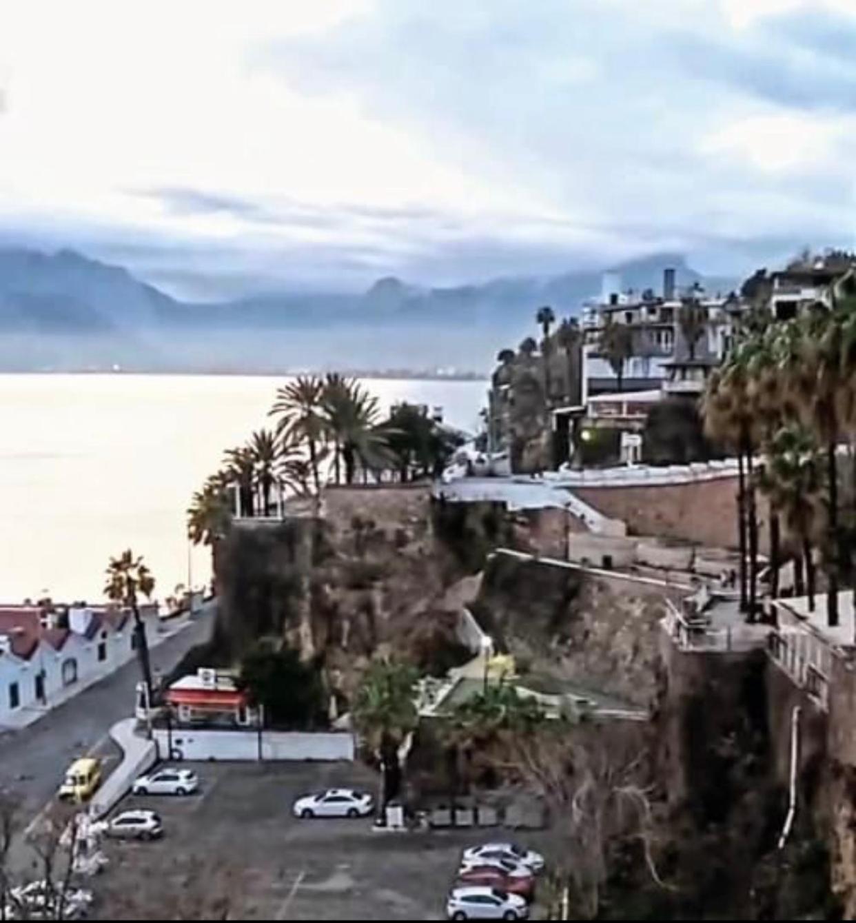Tarihi Kaleici Muhtesem Dizayn Huzurlu Keyifli Teras Keyifli Oezel Ev * Antalya