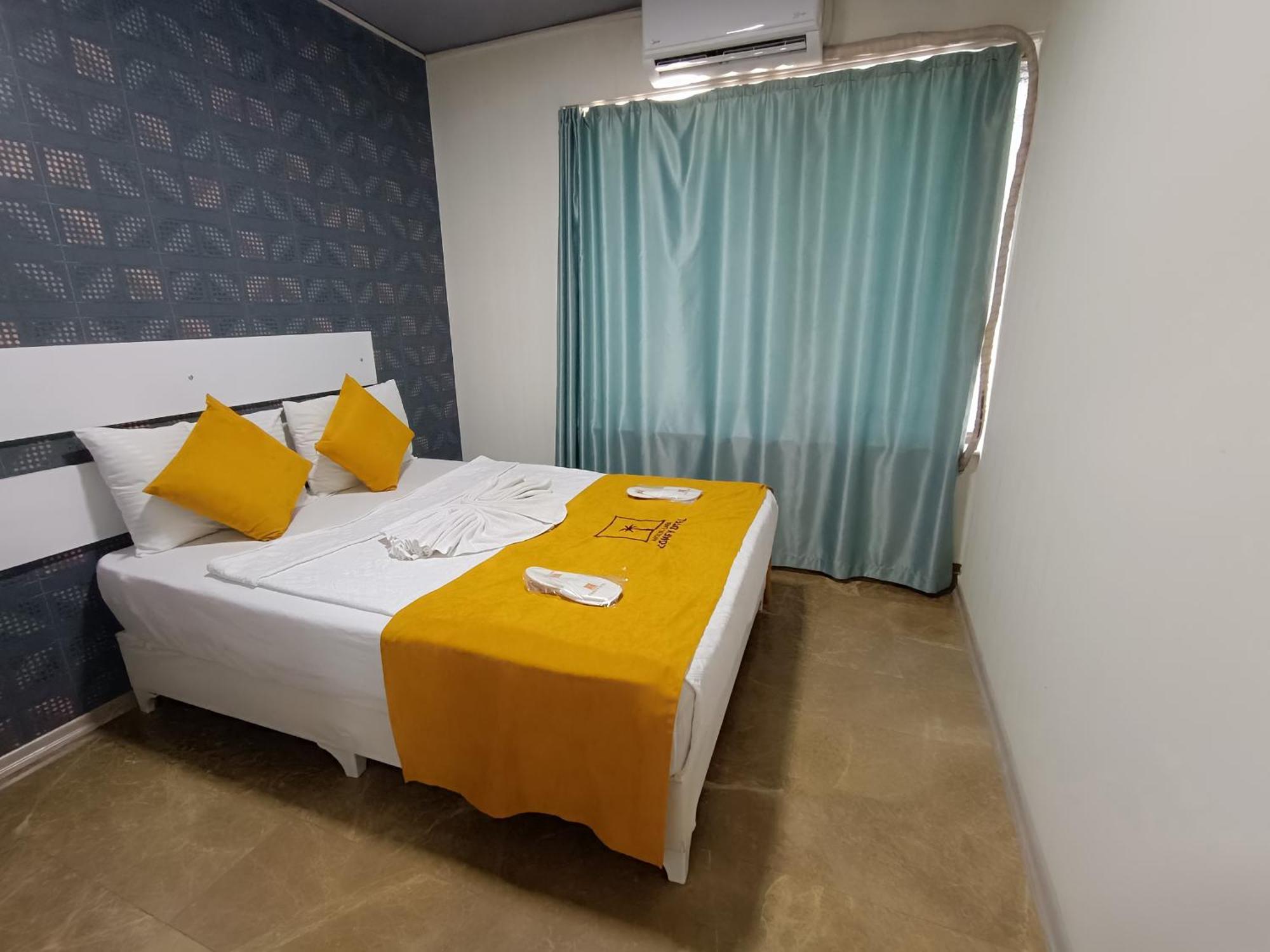 Comfy Lara Hotel *