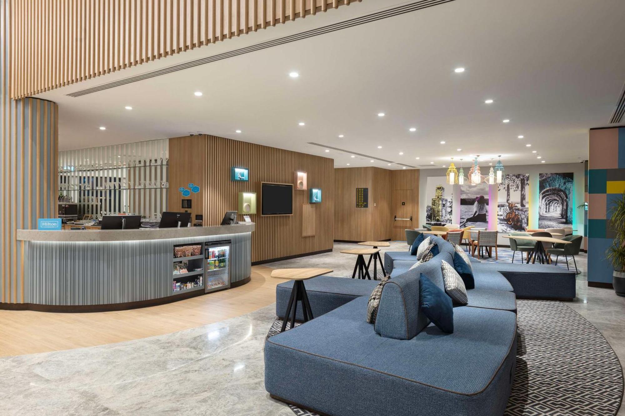 Hampton By Hilton Airport 4*