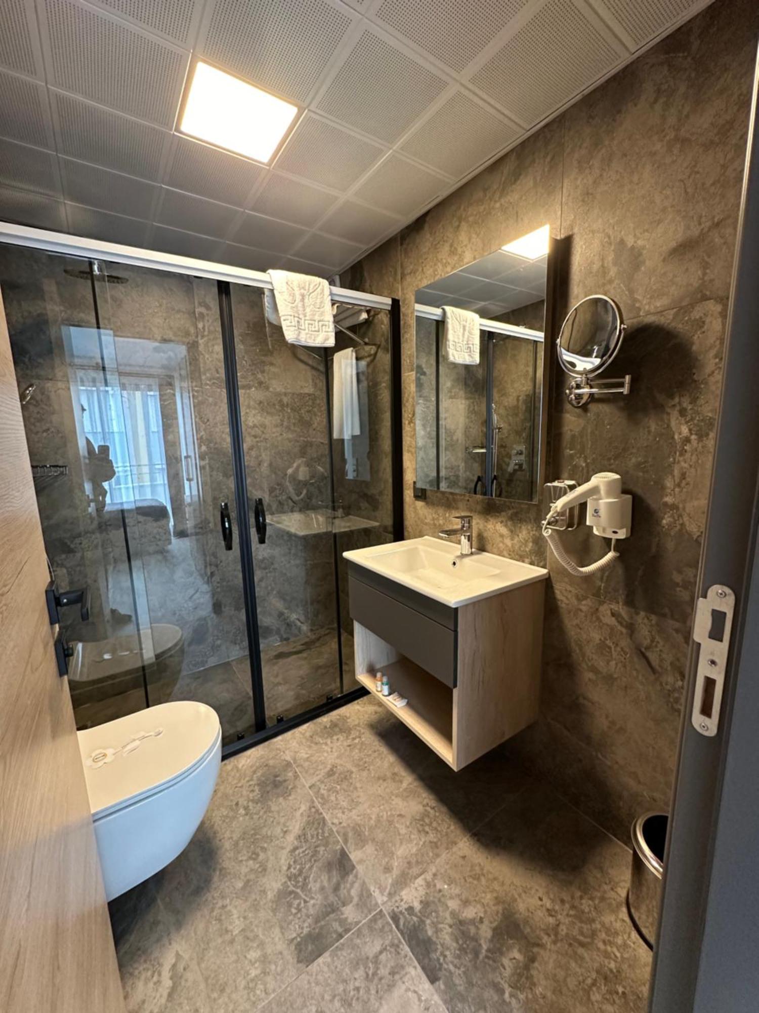 Hotel Irenic