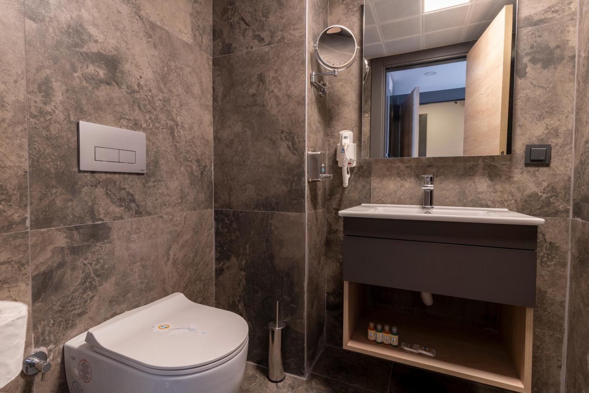 Irenic Hotel 4*