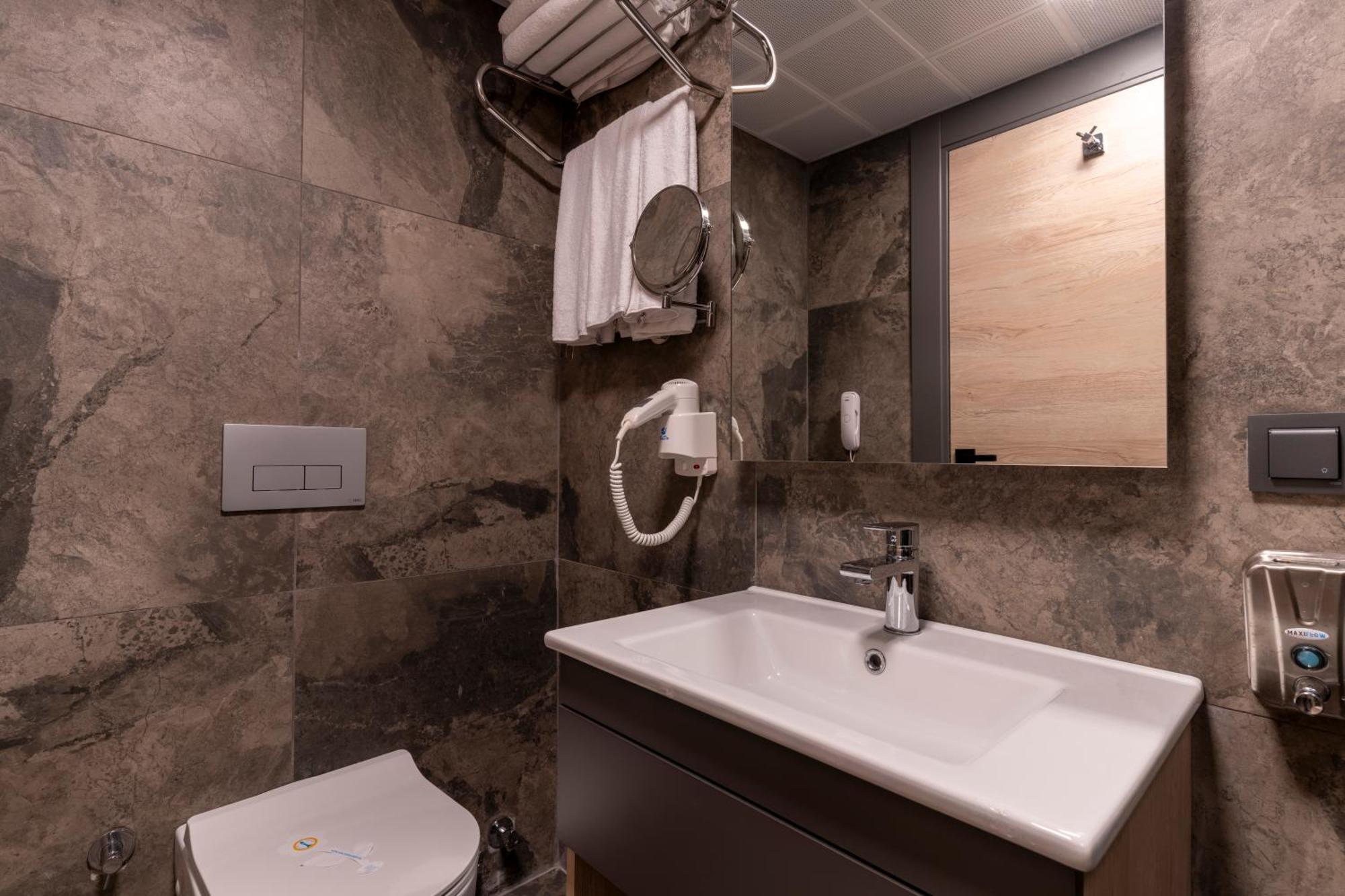 Irenic Hotel