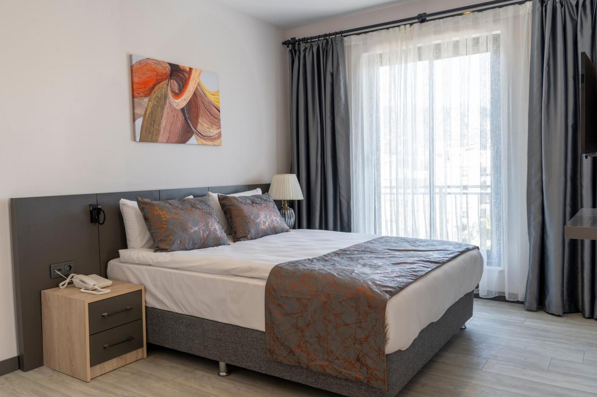 Irenic Hotel 4*