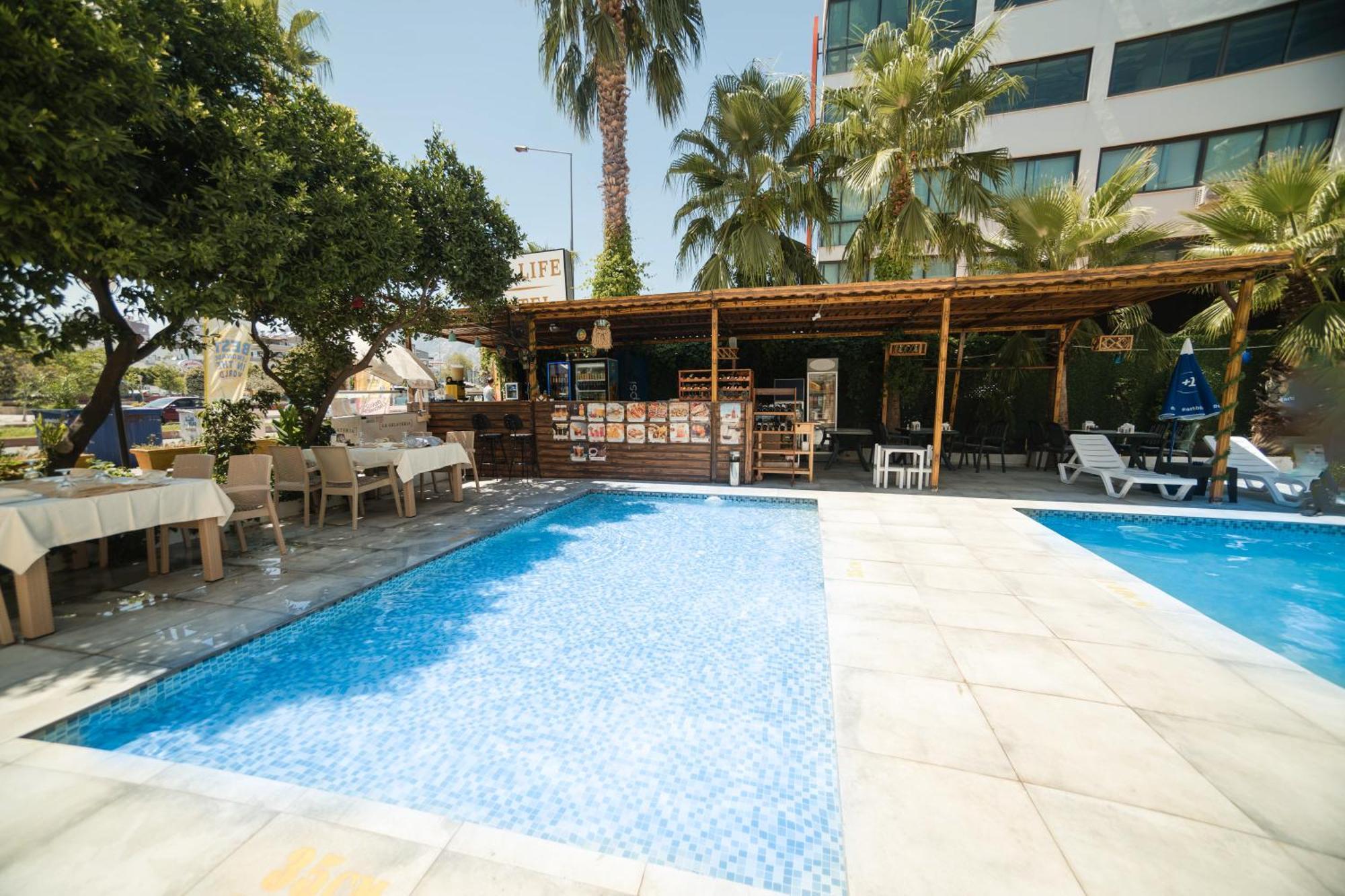 Otel Far Life