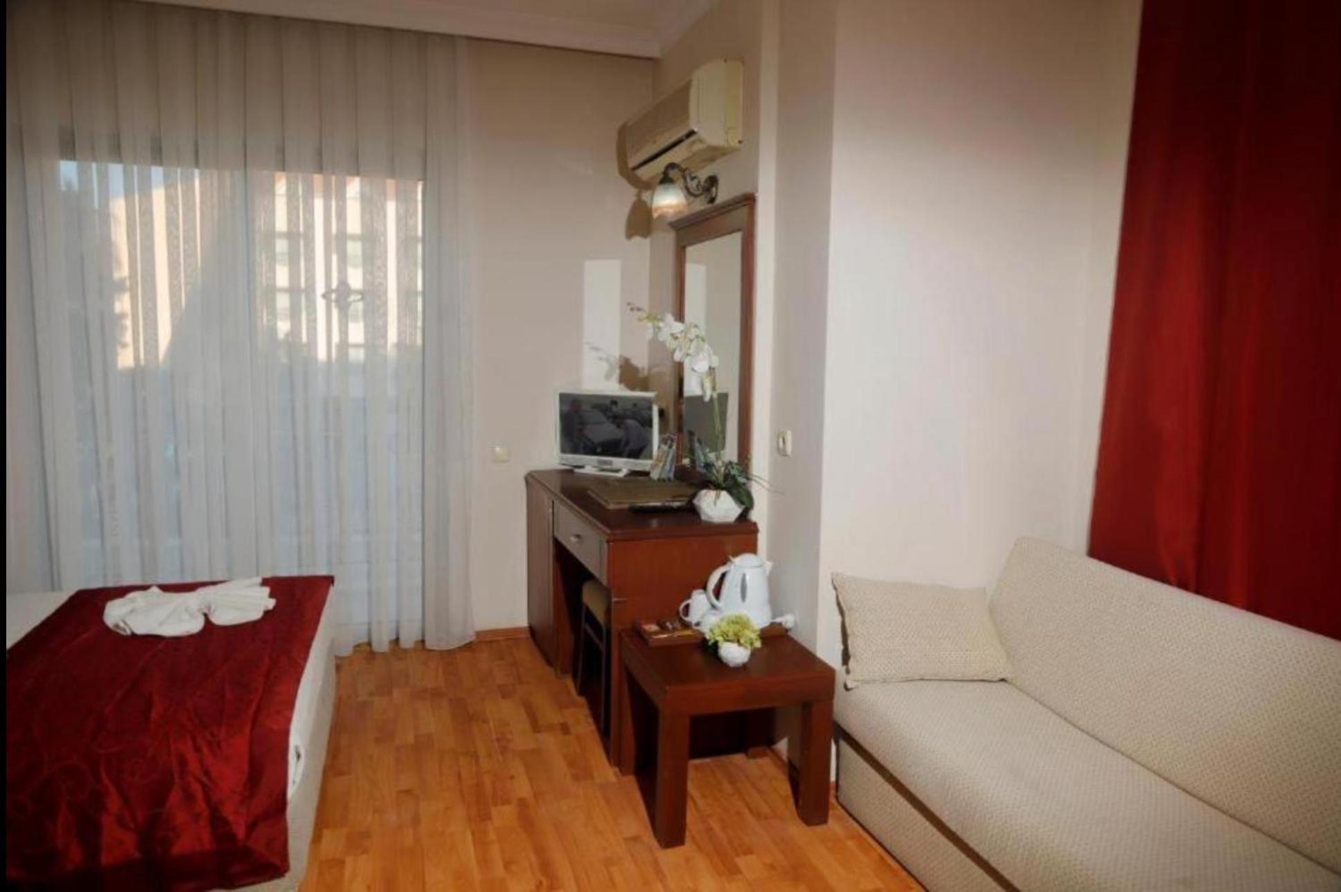 Astoria Park & 4*